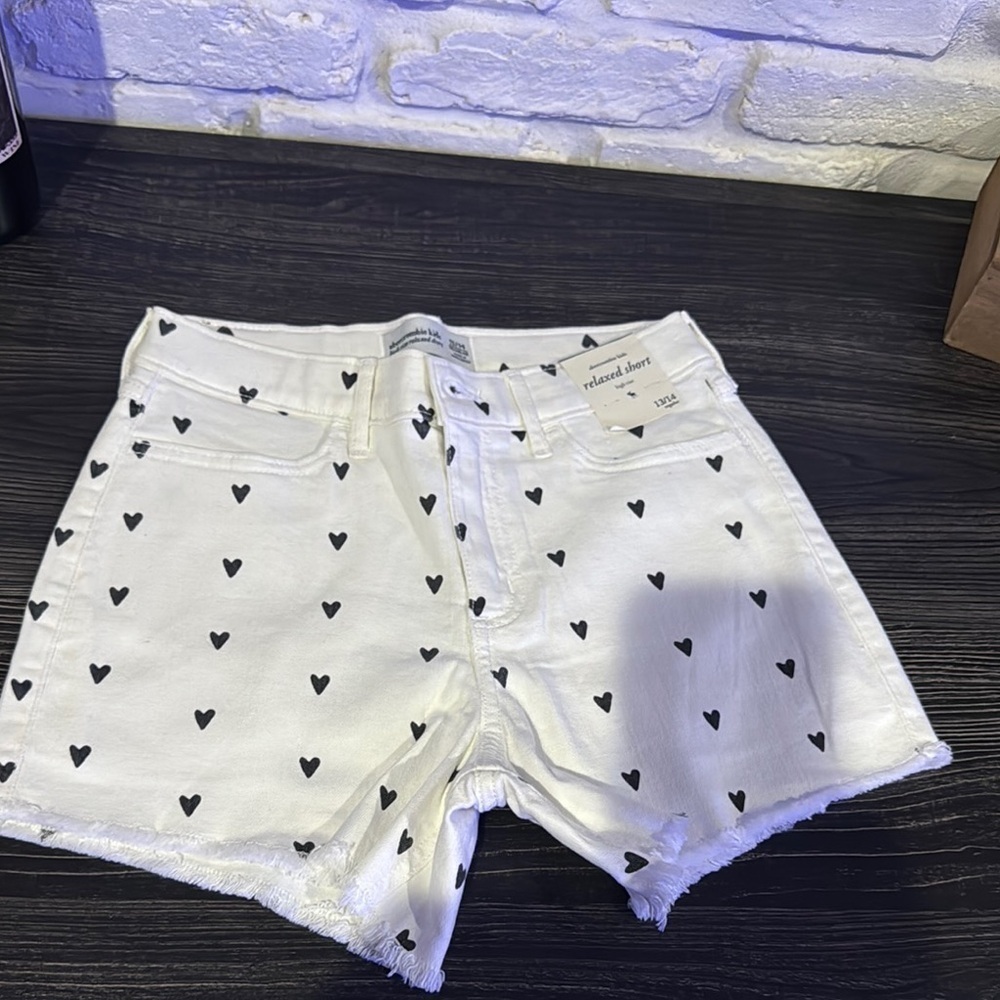 Abercrombie kids white Jean shorts